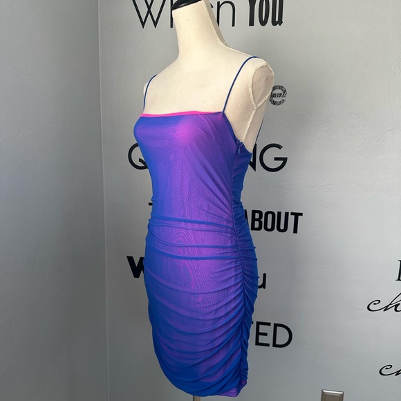 NWT Superdown Vibrant Pink and Blue Mesh Dress Size L - Picture 4 of 13